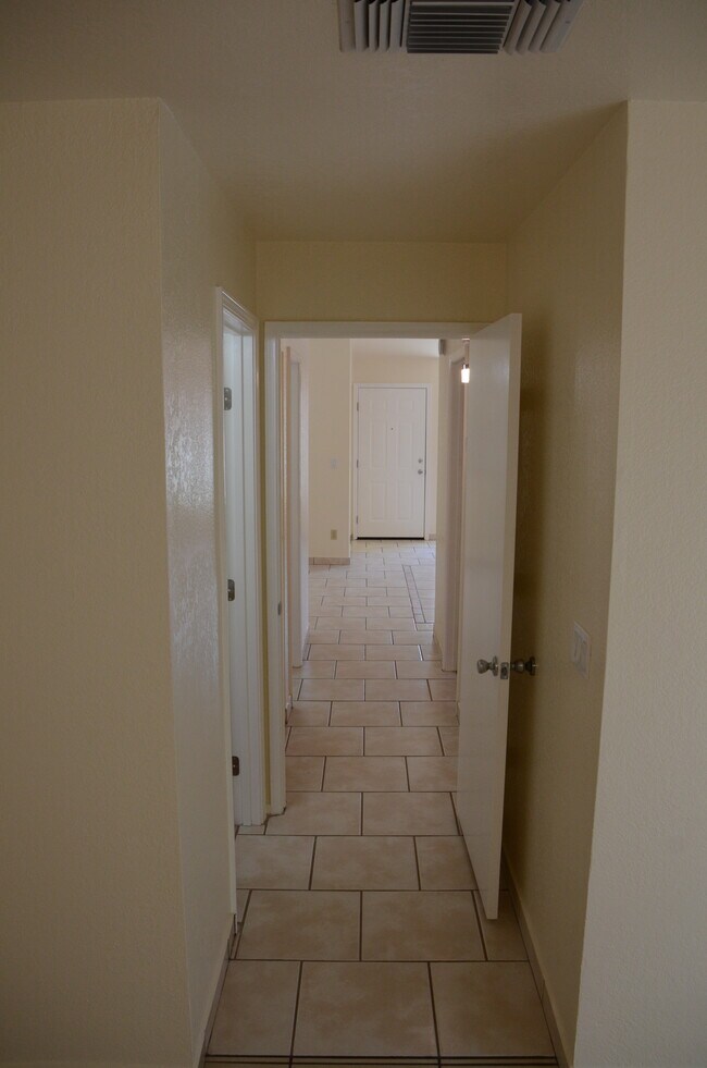 2438 N Palo Hacha Dr Townhome For Rent in Tucson, AZ