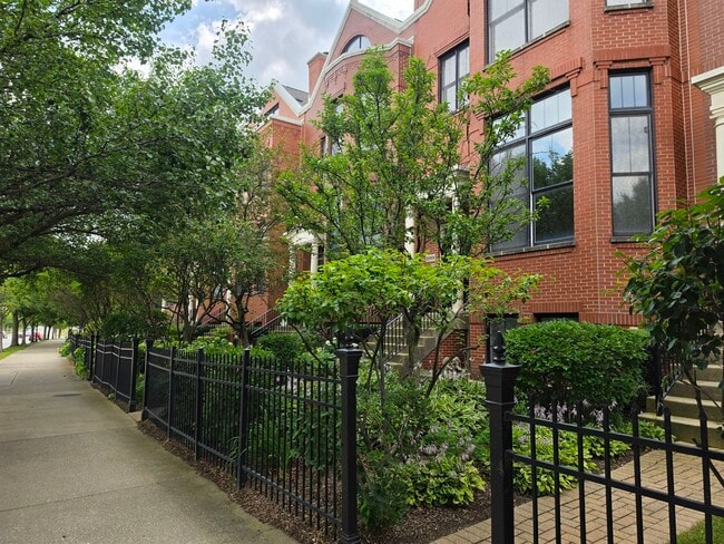 Photo - 2085 Valor Ct