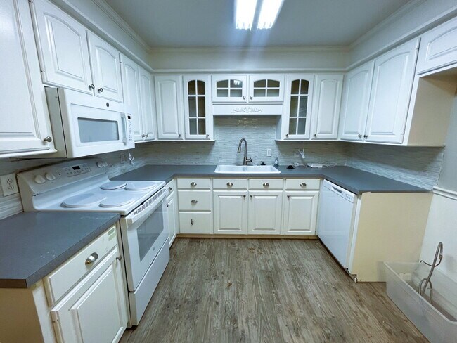 Photo - Breathtaking Home Located Near LCU Campus & Mahon Park!