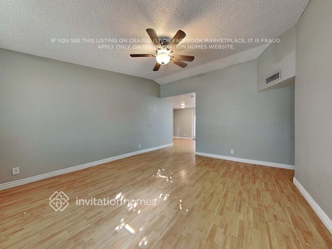 Photo - 2926 E Escondido Ave