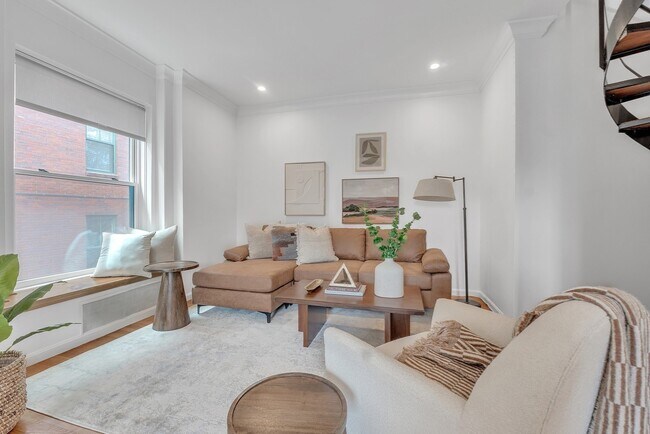 Photo - 17 Cazenove St Unit 404B