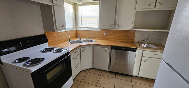 Photo - 4319 33rd St