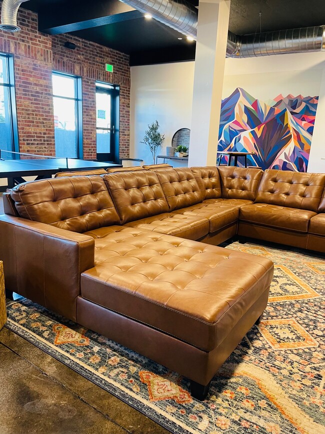 Photo - Hilltop Towers