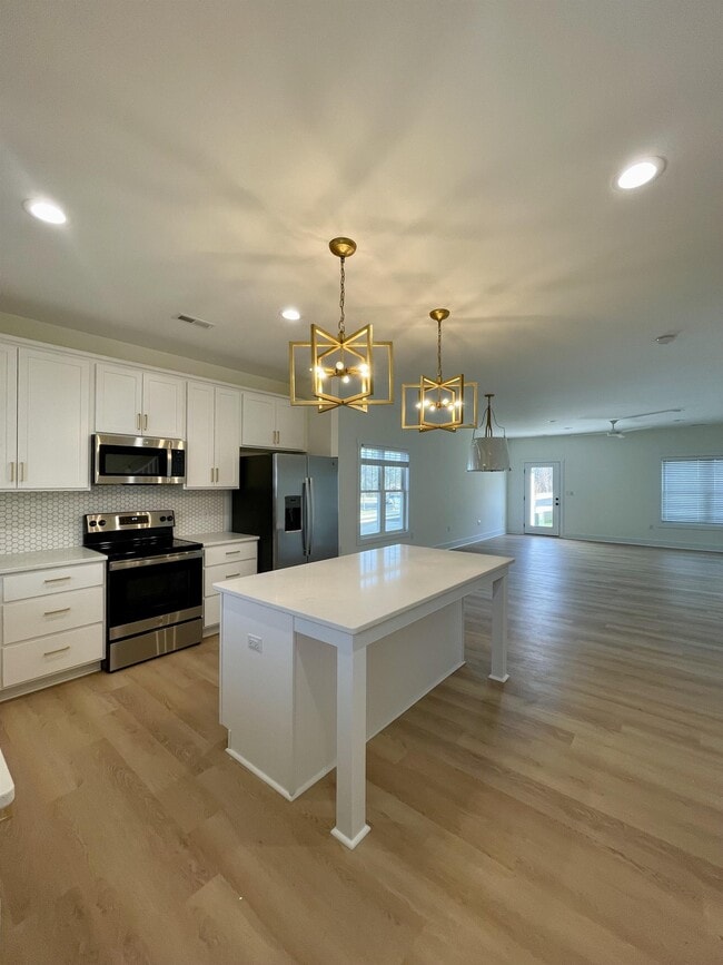 Photo - 556 Leesville Rd