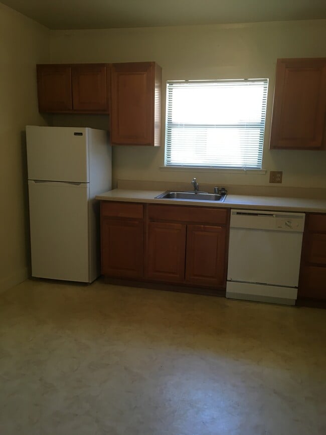 Photo - 224 Elefa St