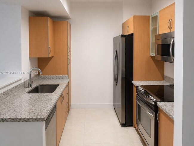 Photo - 18800 NE 29th Ave Unidad 305
