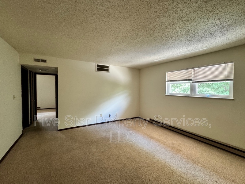 Photo - 2070 W Washington St Unit Apt 11