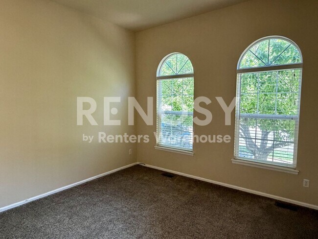 Photo - 1467 S Haleyville Cir