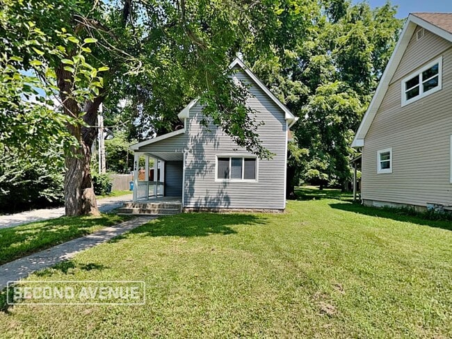 Building Photo - 424 W 41st St Rental