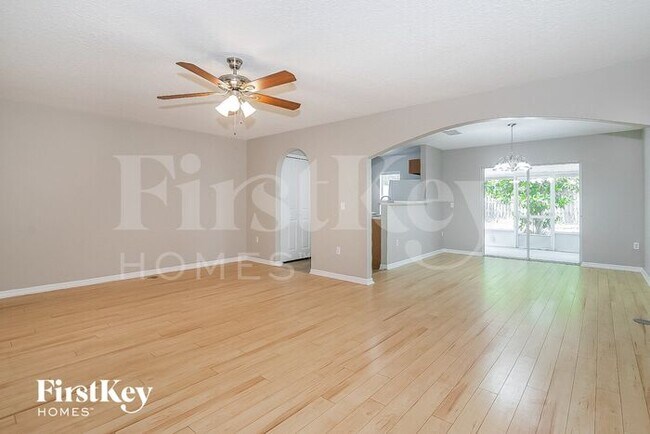 Photo - 11880 Lake Bend Cir