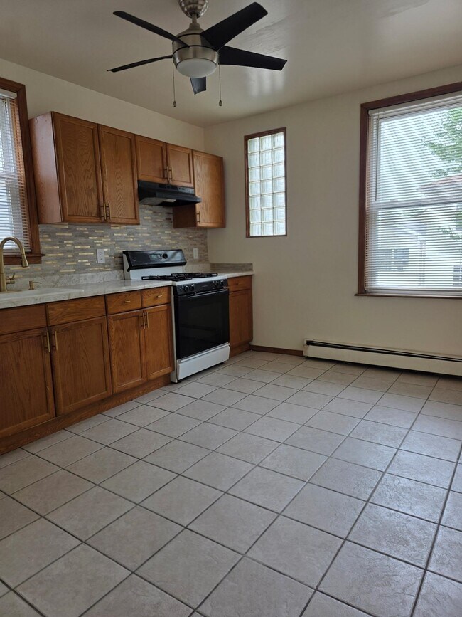 Building Photo - 57 Wegman Pkwy Unit 2