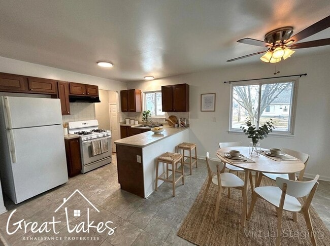 Photo - Lovely 3 Bedroom 1 Bathroom now available for rent