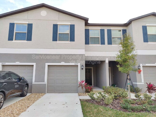 Building Photo - 9625 Pembrooke Pines Dr