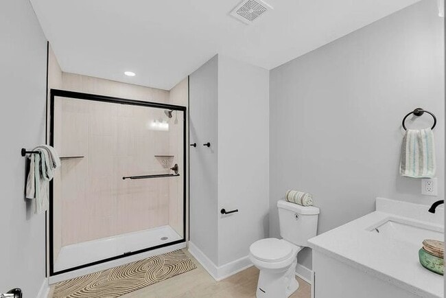 Building Photo - A 4-bedroom GEM!! Rental