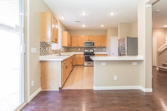 Photo - 10731 Iona Island Ave