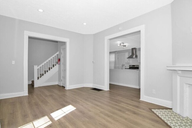 Photo - Classic Remodeled Townhome in Windsor Park