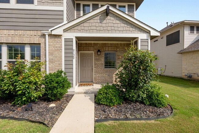 Building Photo - 8128 Daisy Cutter Crossing