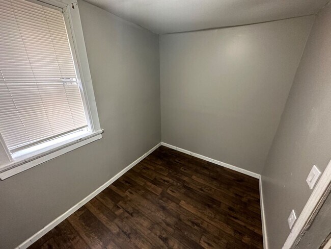 Photo - 2445 S 5th Pl Unit 2445 (Lower)