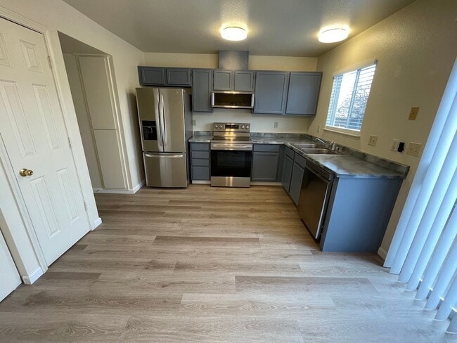 Building Photo - 3905 Pheasant Dr Unit 3 Rental