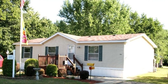 Building Photo - Riverside Estates Apartments