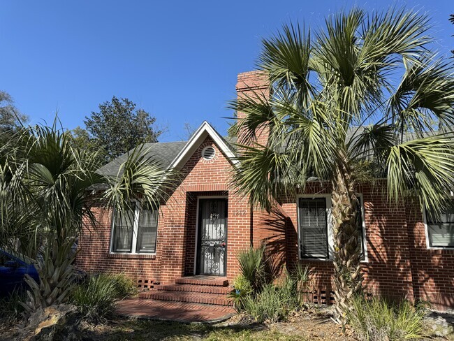 Building Photo - 1212 NW 4th Ave Rental