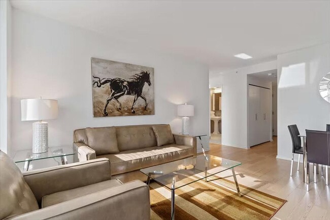 Photo - 680 Mission St Unit ID1039963P