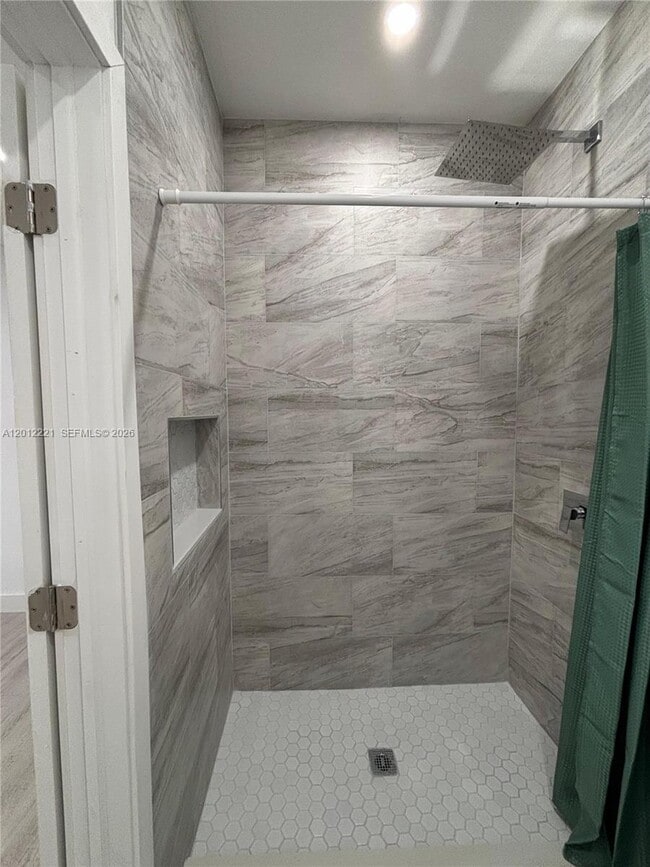 Photo - 17614 SW 134th Pl Unidad B