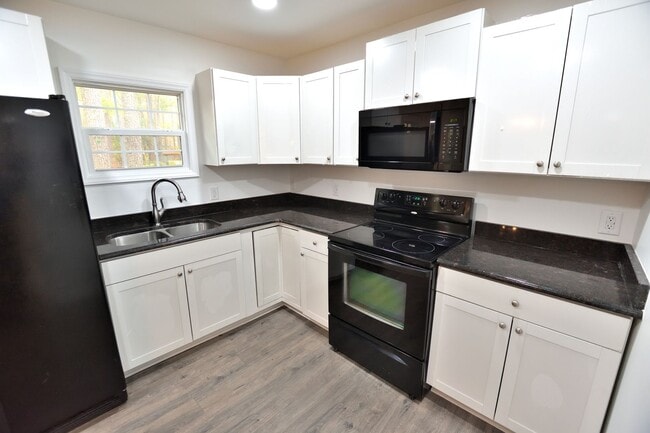 Photo - 1709 Fountain St