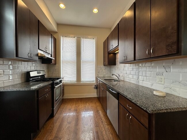 Photo - 1513 N California Ave Unit 3R