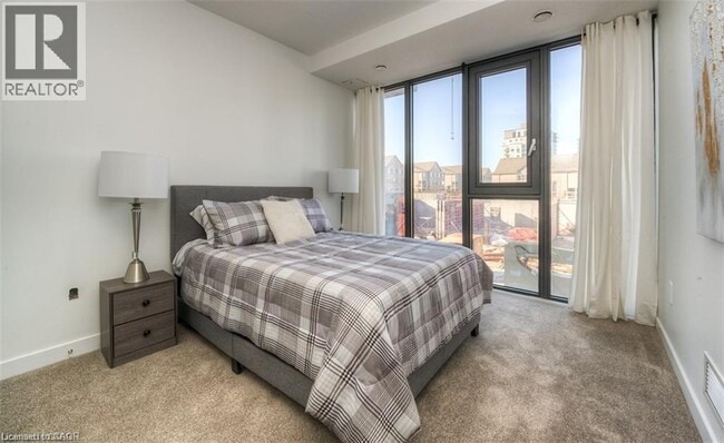 Photo - 1438 Highland Rd W Unit 1008