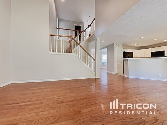 Photo - 2440 Lunetta Ln