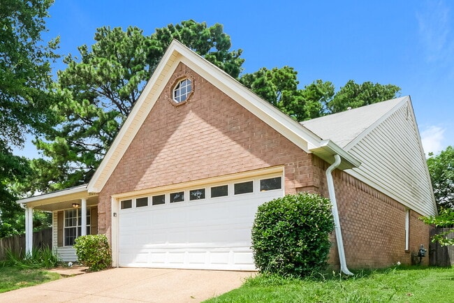 7084 Lindsey Leaf Cove