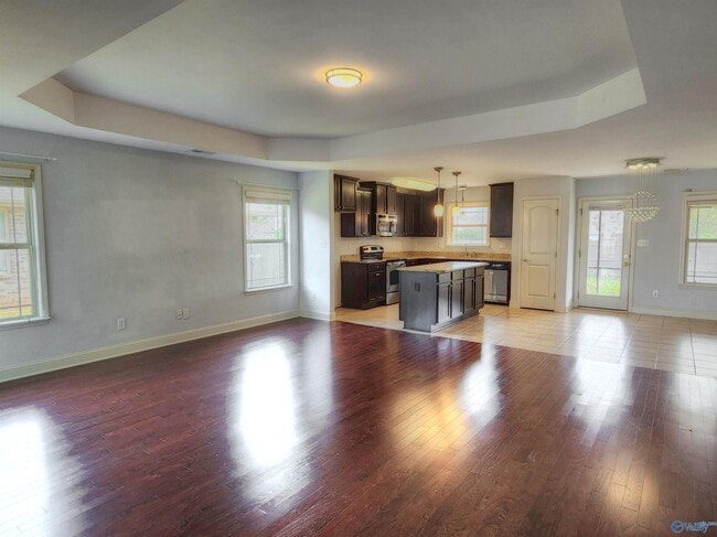 Photo - 107 Pembridge Ln