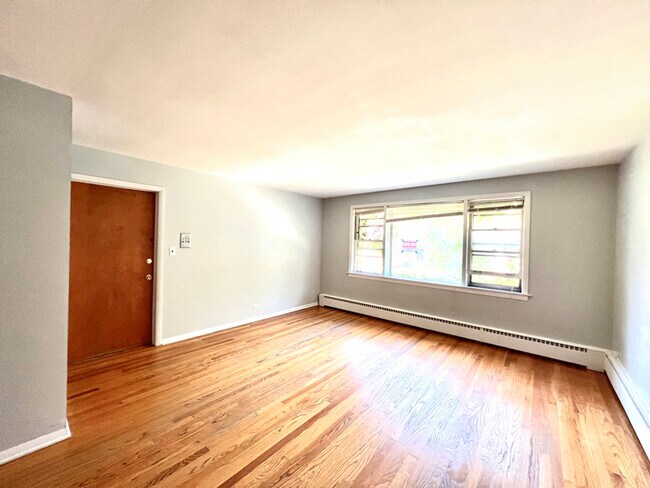 Photo - 2623 W Berwyn Ave Unit 1