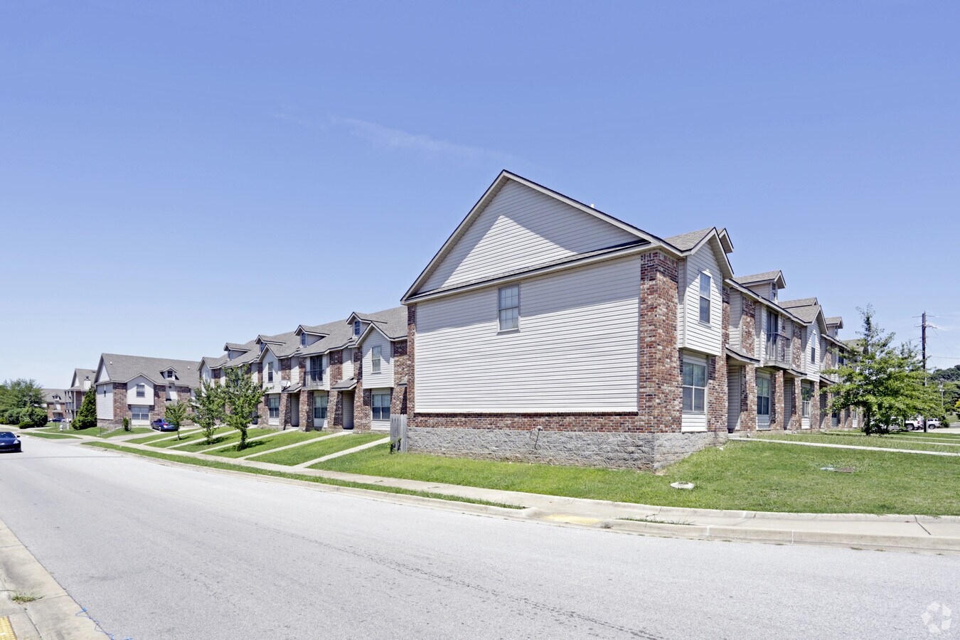 Sycamore Townhomes - Sycamore Townhomes