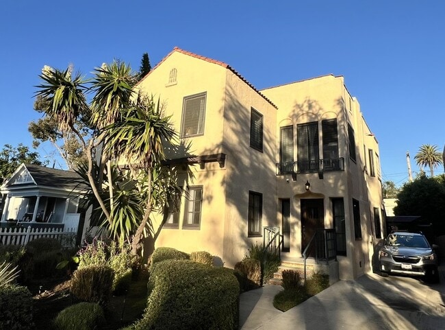 Photo - 340 Obispo Ave