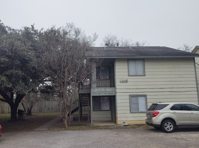 Photo - 1646 Post Rd Unit #1