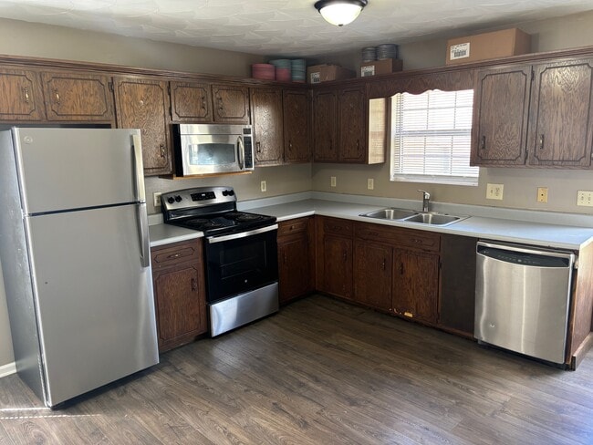 Photo - 102 Rainbow Ct