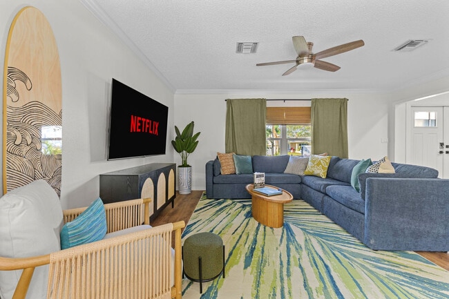 Photo - 12452 81st Pl Apartment Unit ID1043416P