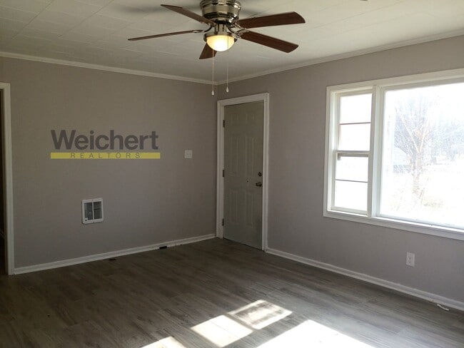 Photo - 609 N 6 1/2 St