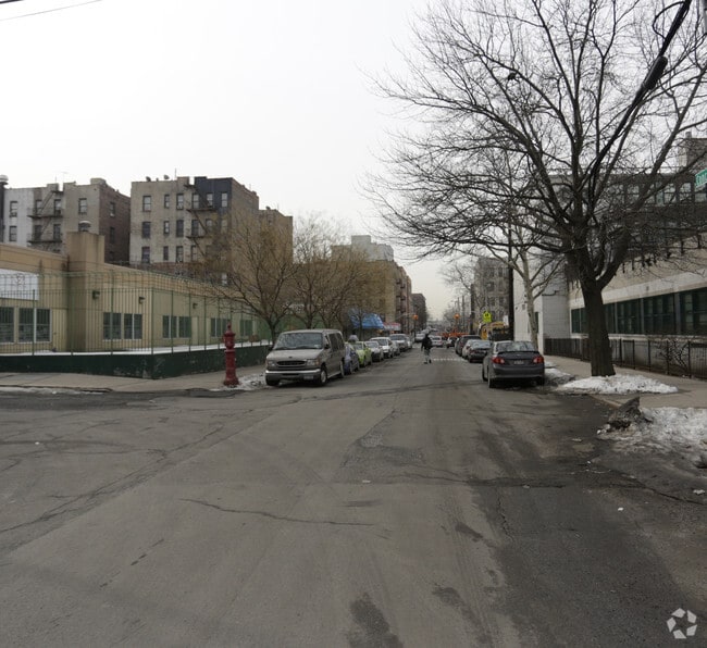 Photo - 600 Concord Ave