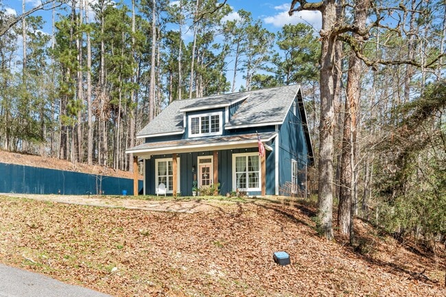Building Photo - 201 Sunny Hill Dr Rental