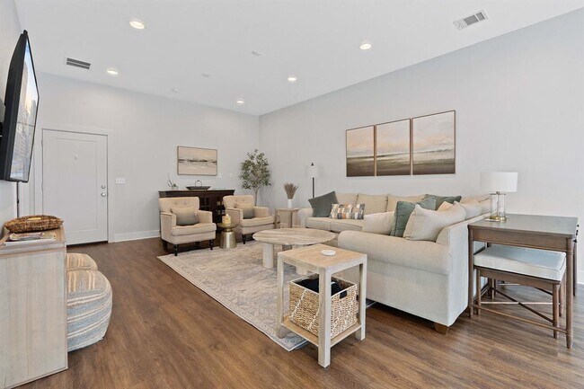 Photo - 1900 Ullrich Ave