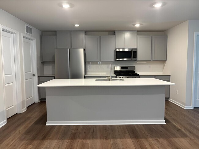 Photo - 10155 Chatham Run Ln
