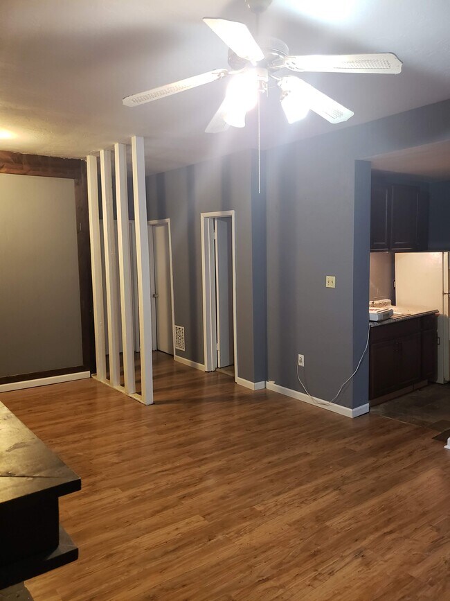 Photo - 120 S Graham St Unidad 1