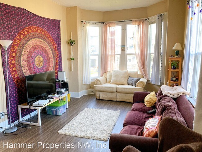 Photo - 5 br, 2 bath House - 1130 N Garden Street