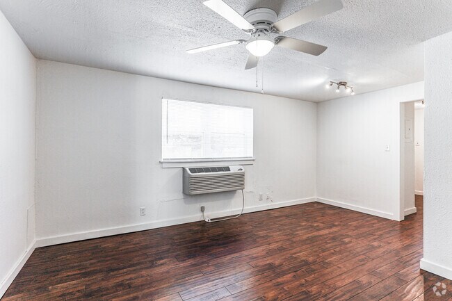 Living & Dining Room - Corner Unit