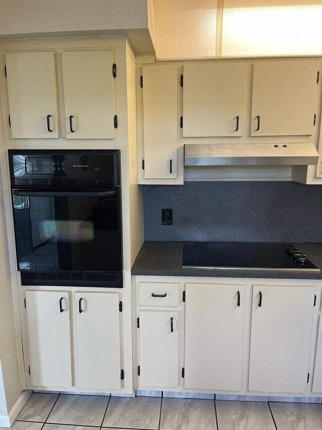 Photo - 16441 Blatt Blvd Unit 204