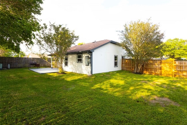 Photo - 10030 Tahoka Ln