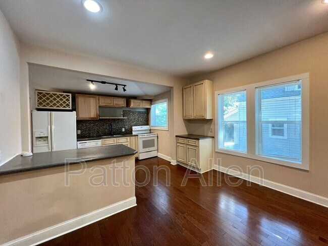 114 Clingman Ave
